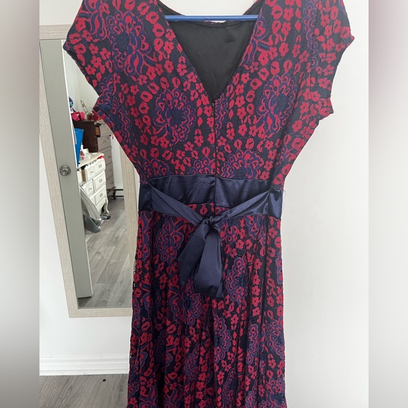 NWOT Party dress - Picture 2 of 2